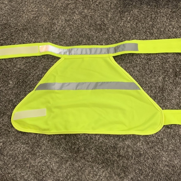 NIB Reflective Dog Vest Small Yellow Running safety training walking hunting - Picture 4 of 8